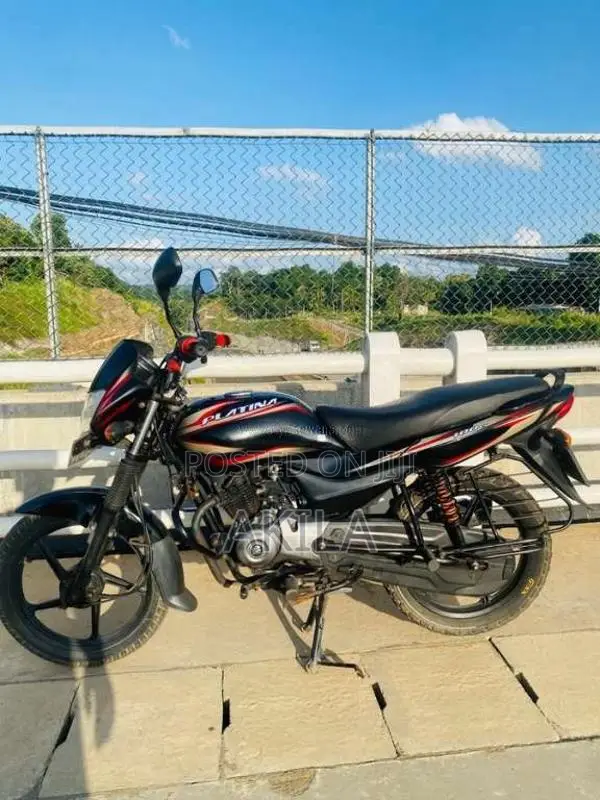 Bajaj Platina 2015 Motorbike (Used)