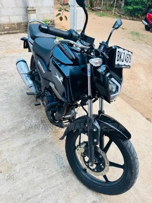TVS Raider 2025 Motorbike (Used)