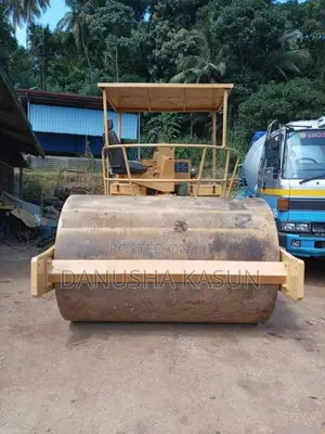 CAT Caterpillar 2000 Heavy-Duty (Used)