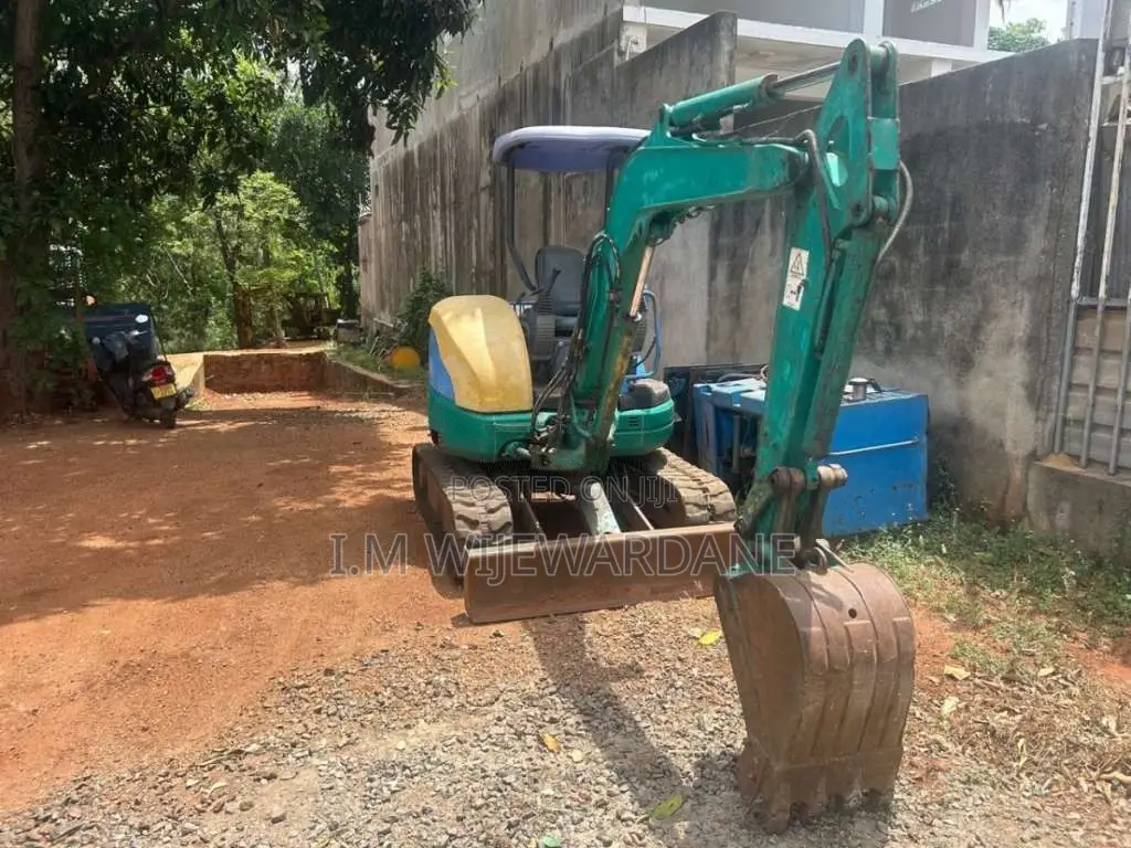 Komatsu MR 301 2012 Heavy-Duty (Used)