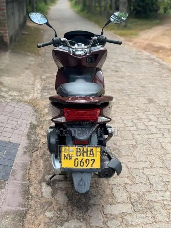Honda Pcx 2017 Motorbike (Used)