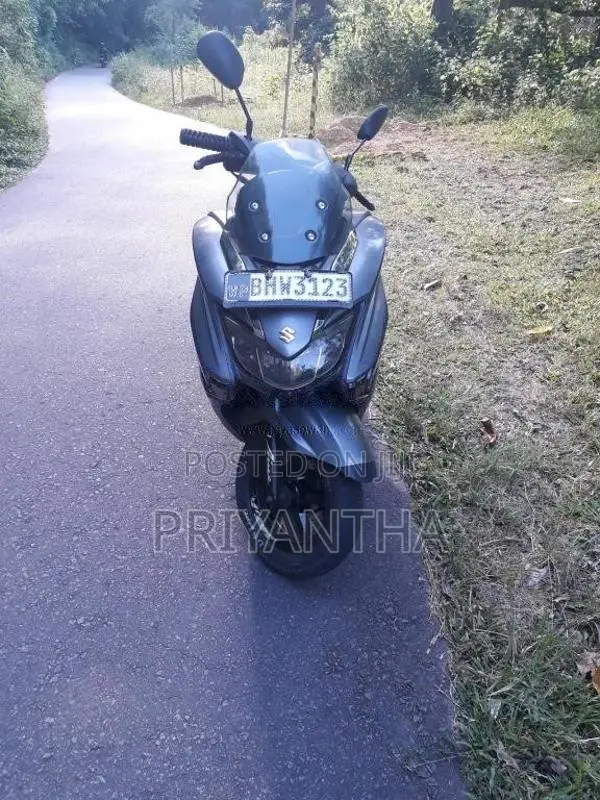 Suzuki Burgman 2019 Motorbike (Used)