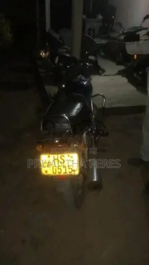 Bajaj Boxer 2001 Motorbike (Used)
