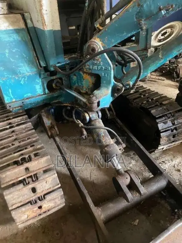 Komatsu PC 30 2003 Heavy-Duty (Used)