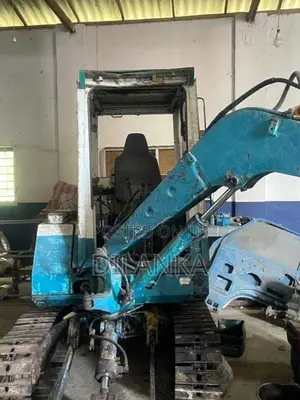 Komatsu PC 30 2003 Heavy-Duty (Used)