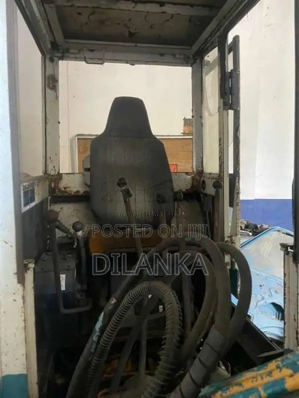 Komatsu PC 30 2003 Heavy-Duty (Used)