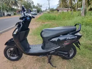 Hero Pleasure 2012 Motorbike (Used)