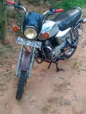 Bajaj Boxer 2006 Motorbike (Used)