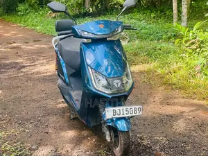 Yadea T5 2024 Motorbike (Used)