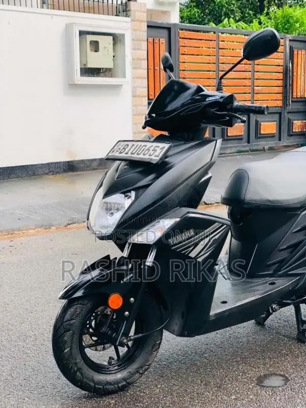 Yamaha Ray Zr 2020 Motorbike (Used)
