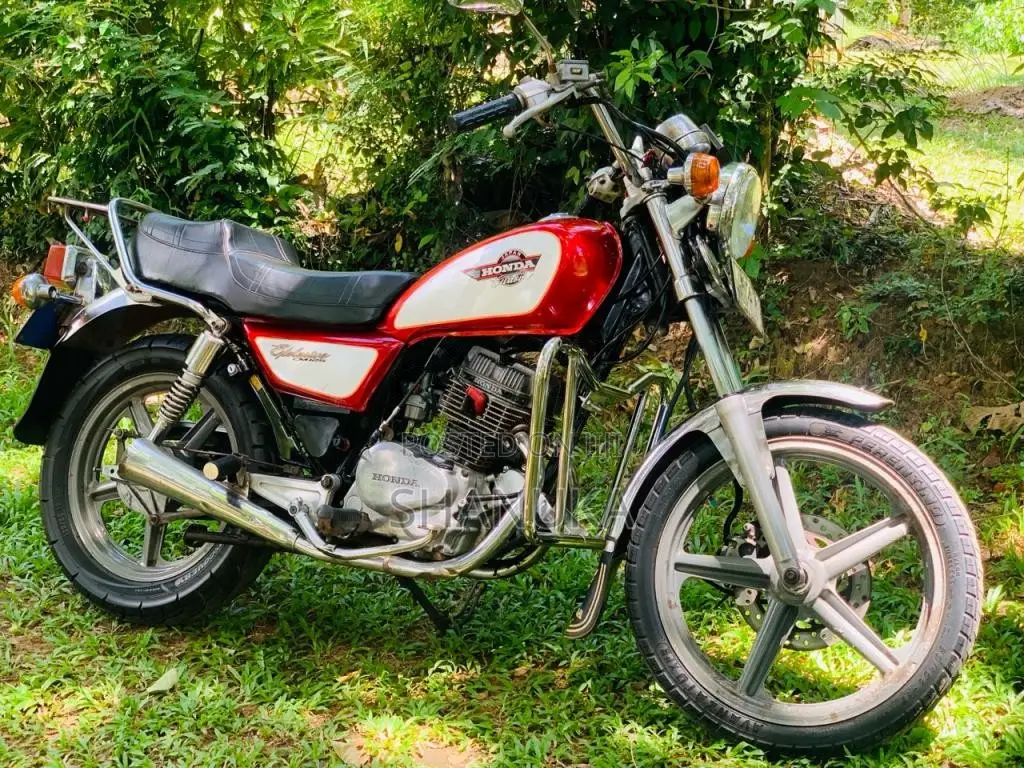 Honda CM 125 Custom 2006 Motorbike (Used)