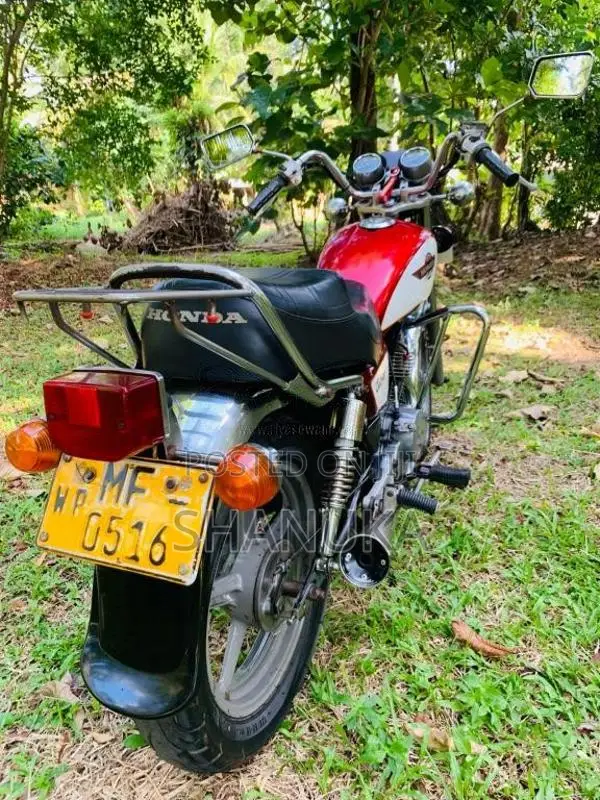 Honda CM 125 Custom 2006 Motorbike (Used)