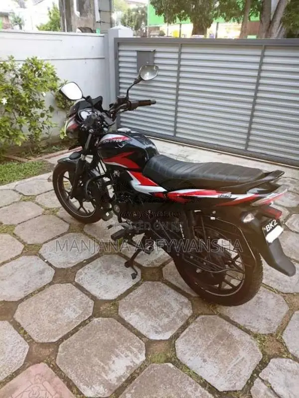 Bajaj Discover 125 2026 Motorbike (Used)