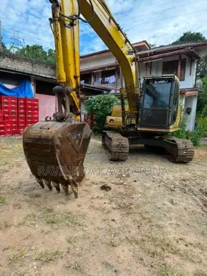 Komatsu 120-6 2010 Heavy-Duty (Used)