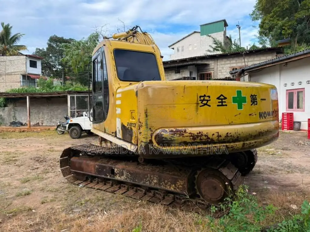 Komatsu 120-6 2010 Heavy-Duty (Used)