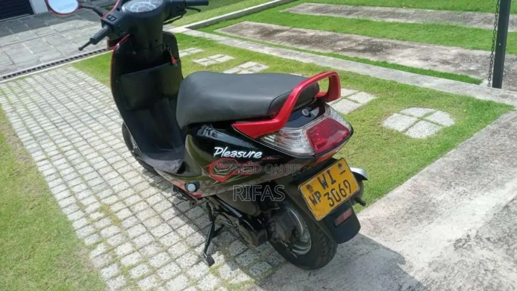 Hero Pleasure 2011 Motorbike (Used)