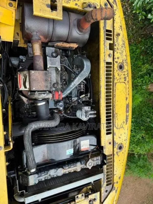 Komatsu 120-6 2010 Heavy-Duty (Used)
