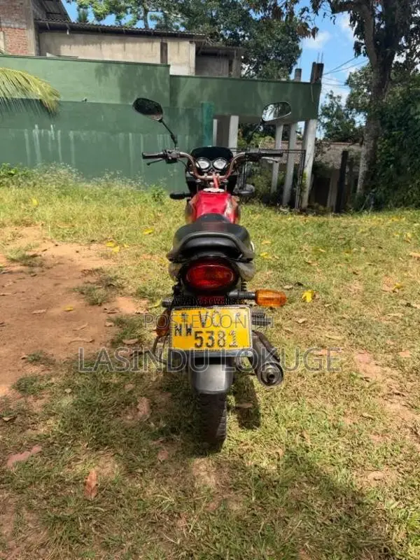 Bajaj Platina 2010 Motorbike (Used)