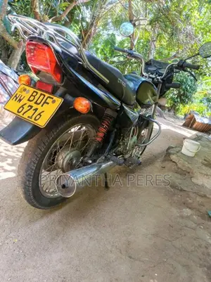 Bajaj CT-100 2015 Motorbike (Used)