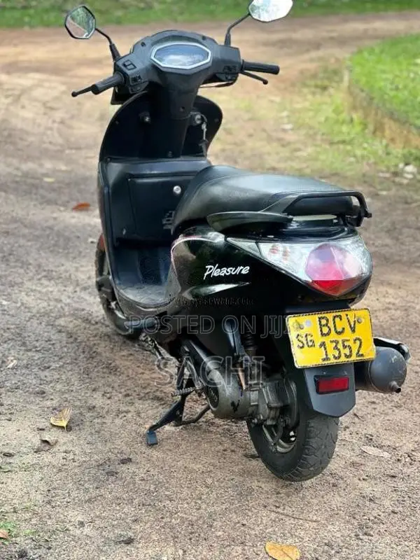 Hero Pleasure 2015 Motorbike (Used)