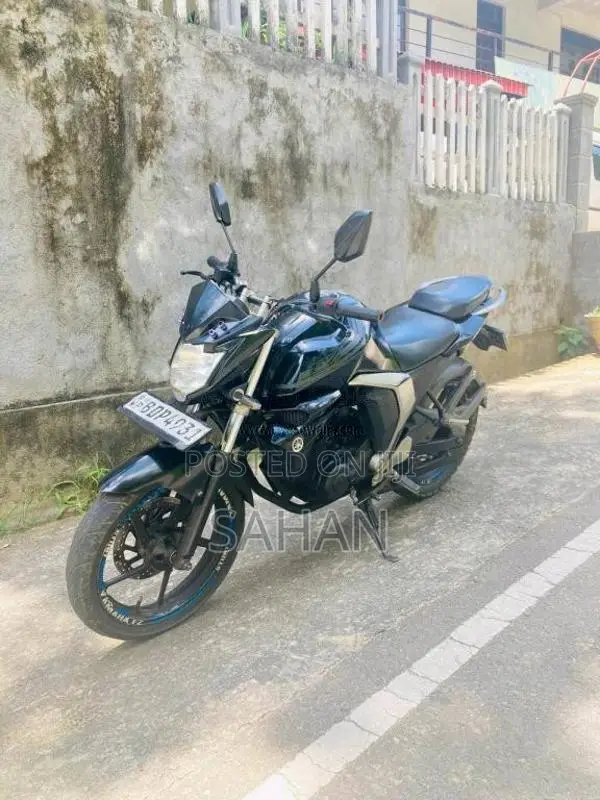 Yamaha FZ-S Version 2.0 2016 Motorbike (Used)