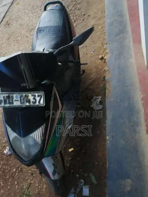 Honda Dio 2011 Motorbike (Used)