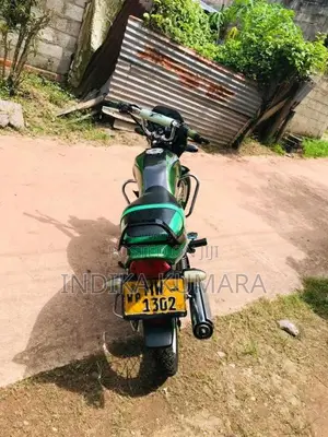 Bajaj Caliber 2006 Motorbike (Used)