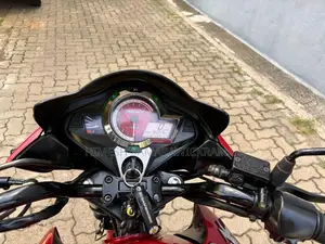 Hero Hunk 2014 Motorbike (Used)