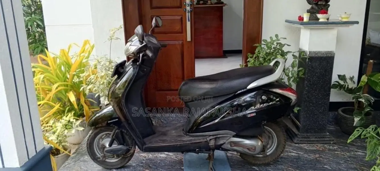 Honda Activa 2016 Motorbike (Used)