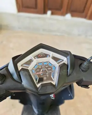 Yamaha ZR 2020 Motorbike (Used)