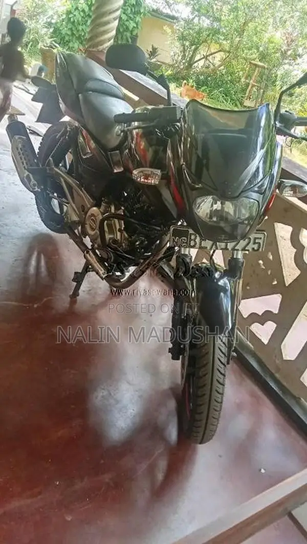 Bajaj Pulsar 180 2016 Motorbike (Used)