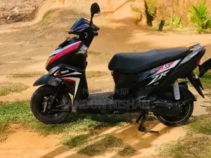 Yamaha Ray Zr 2017 Motorbike (Used)