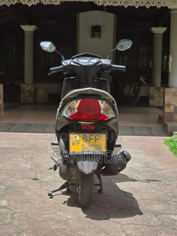 Honda Dio 2017 Motorbike (Used)