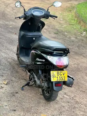 Hero Pleasure 2015 Motorbike (Used)
