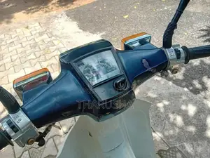 Honda Super Cub Custom 50 2004 Motorbike (Used)