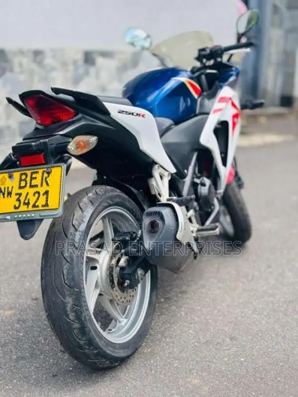 Honda CBR 2014 Motorbike (Used)