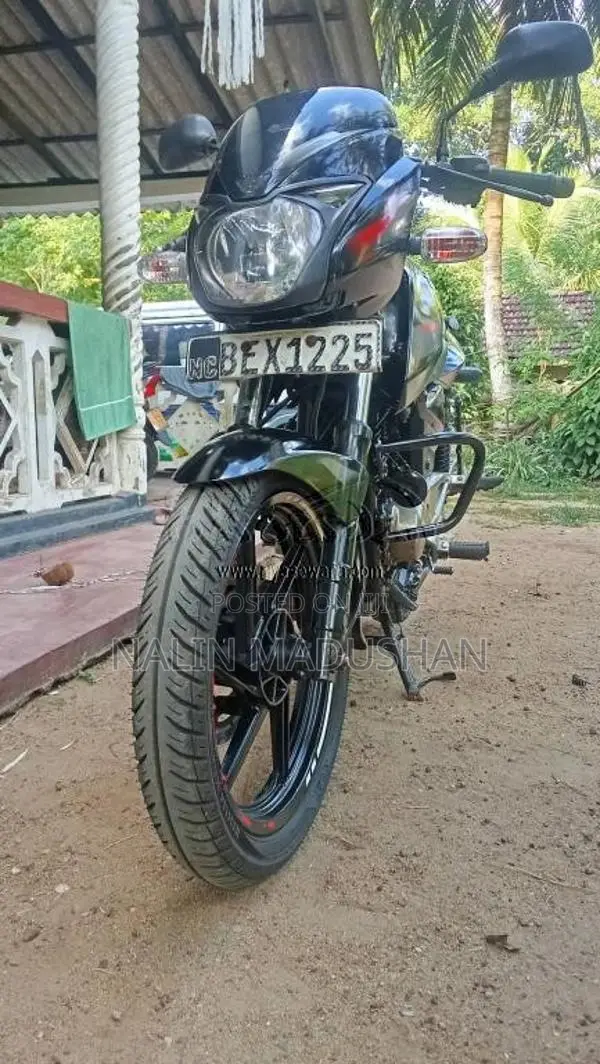 Bajaj Pulsar 180 2016 Motorbike (Used)