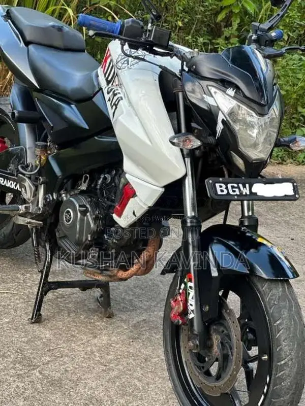Bajaj Pulsar NS200 2018 Motorbike (Used)