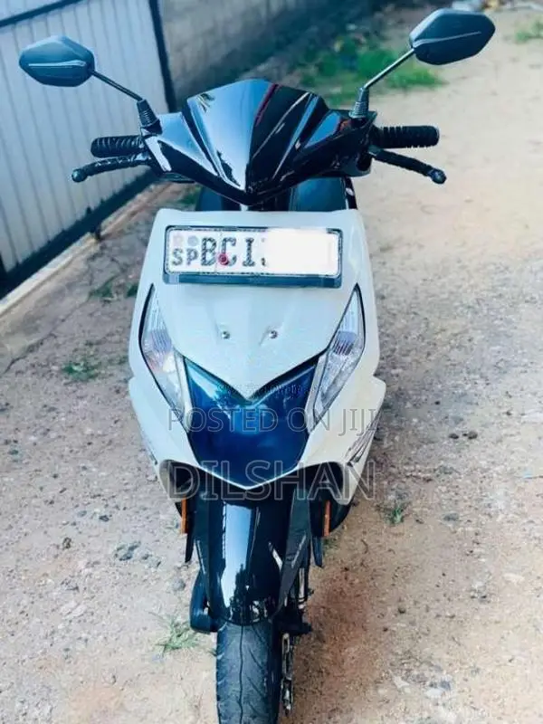 Honda Dio 2015 Motorbike (Used)