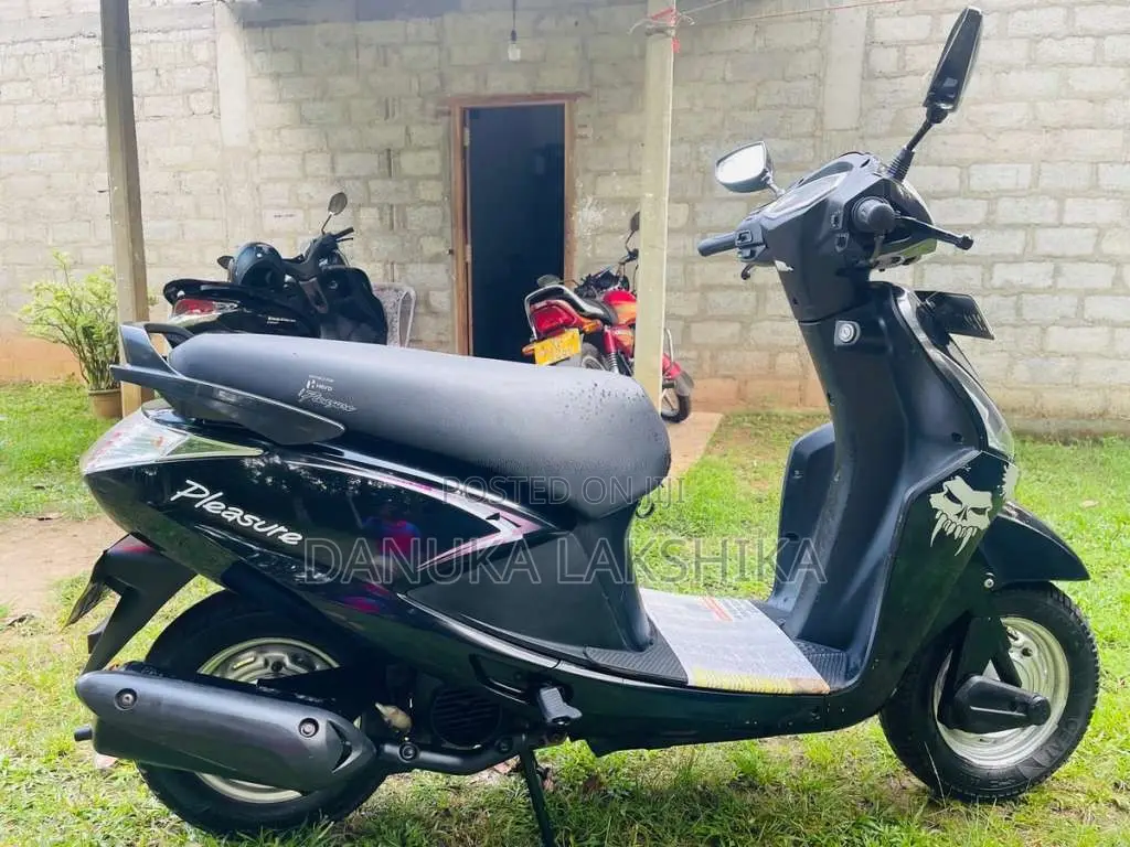 Hero Pleasure 2016 Motorbike (Used)