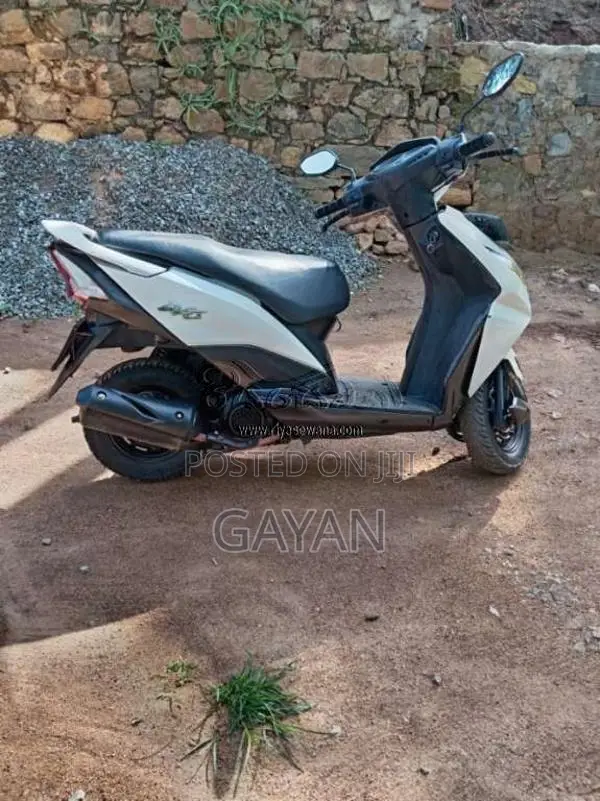 Honda Dio 2014 Motorbike (Used)