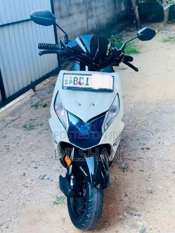 Honda Dio 2015 Motorbike (Used)