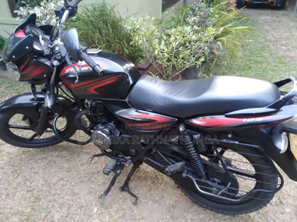 Bajaj Discover 125 2015 Motorbike (Used)