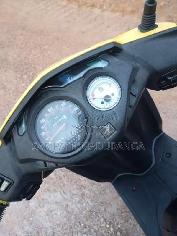Honda Dio 2014 Motorbike (Used)
