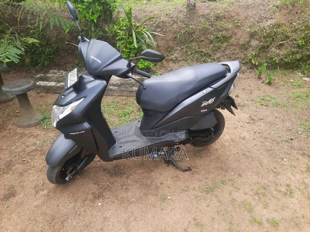 Honda Dio 2013 Motorbike (Used)