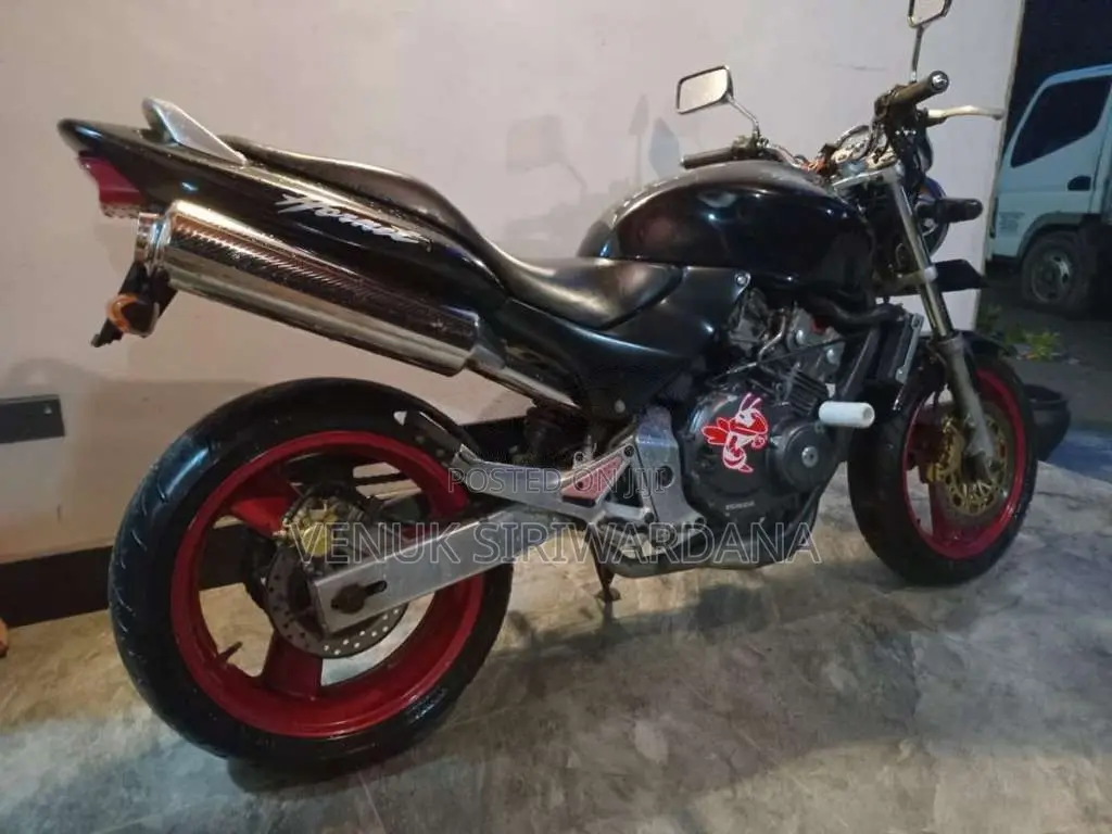 Honda Hornet 2014 Motorbike (Used)