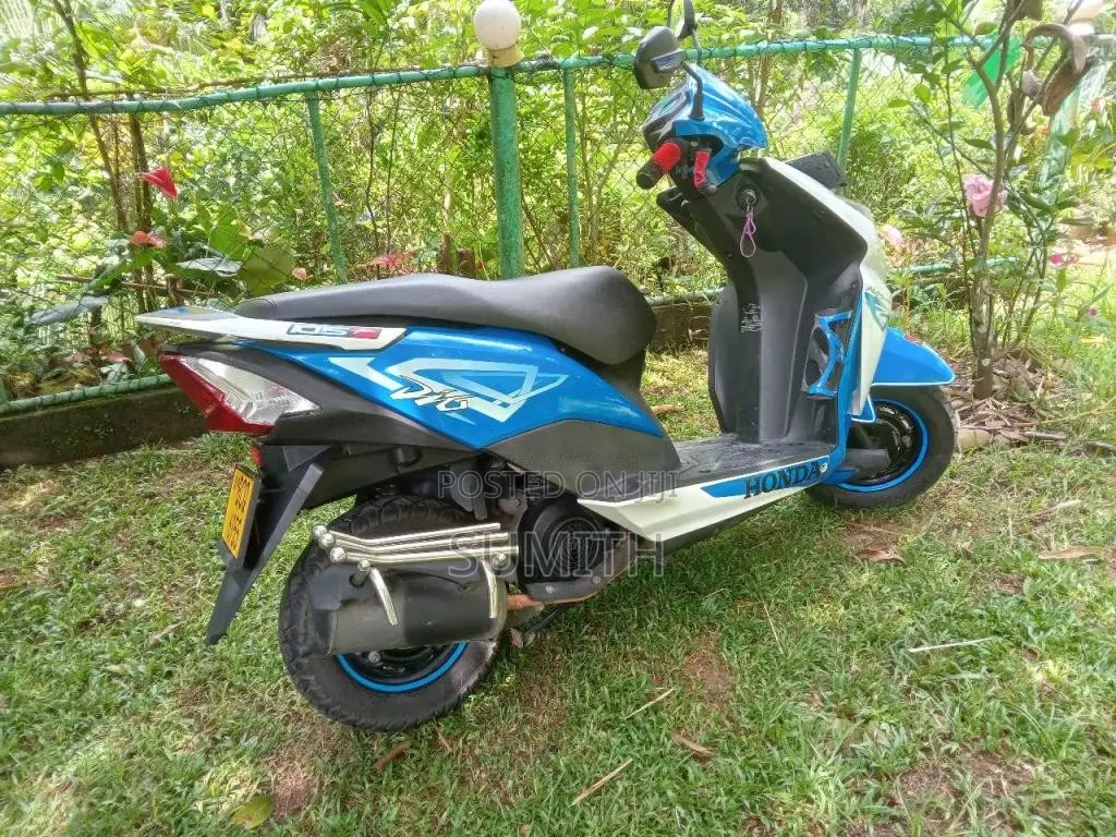 Honda Dio 2015 Motorbike (Used)