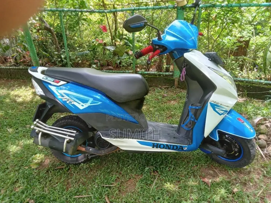 Honda Dio 2015 Motorbike (Used)