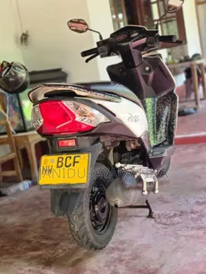 Honda Dio 2015 Motorbike (Used)