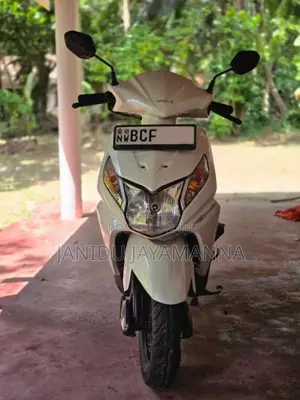 Honda Dio 2015 Motorbike (Used)